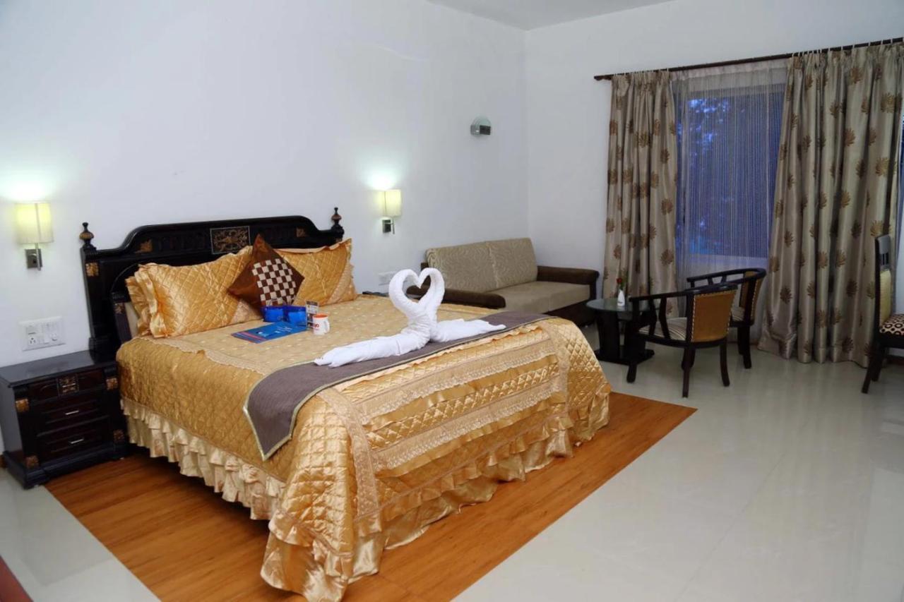 Fabhotel White Dammar Thiruvananthapuram Exteriör bild