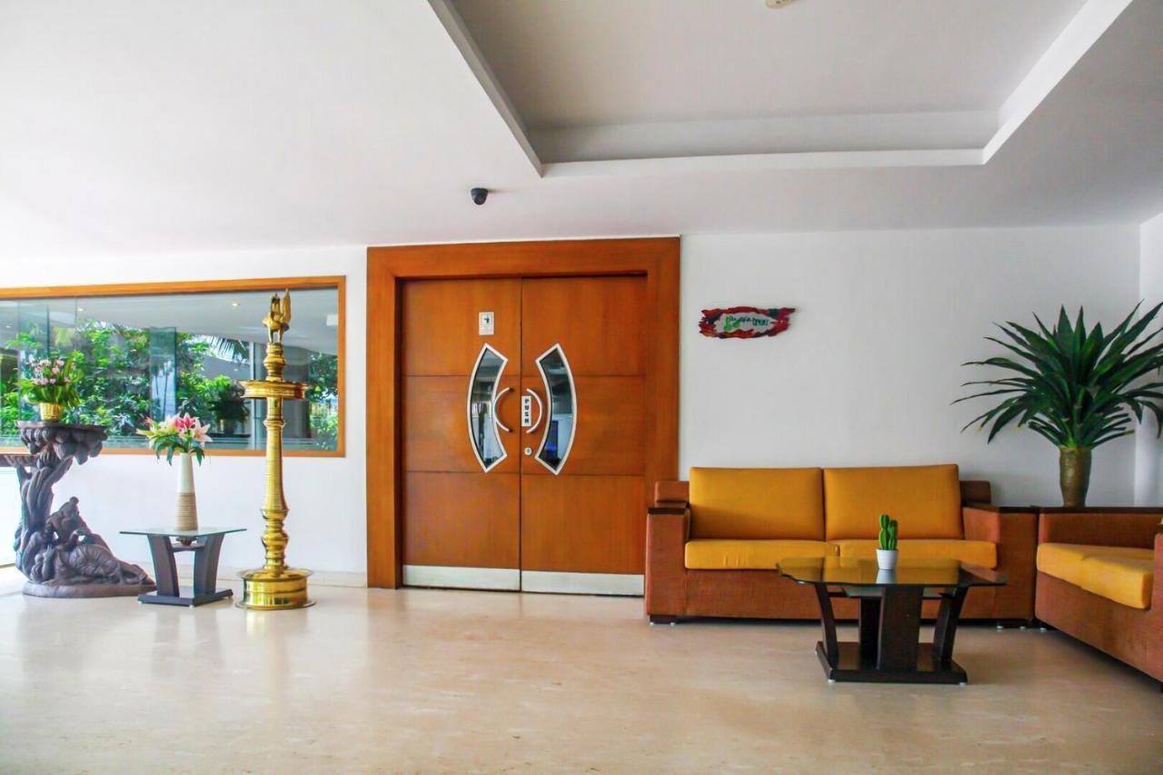 Fabhotel White Dammar Thiruvananthapuram Exteriör bild